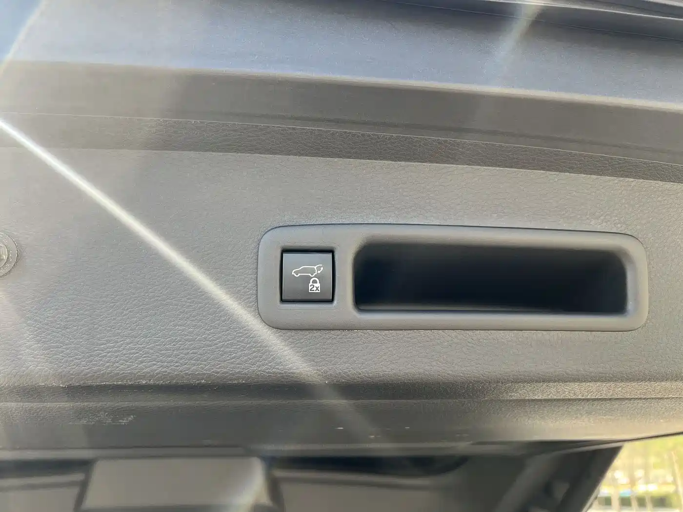 Toyota Sienna 2021 2.5L Hybrid Premium Edition фото 10