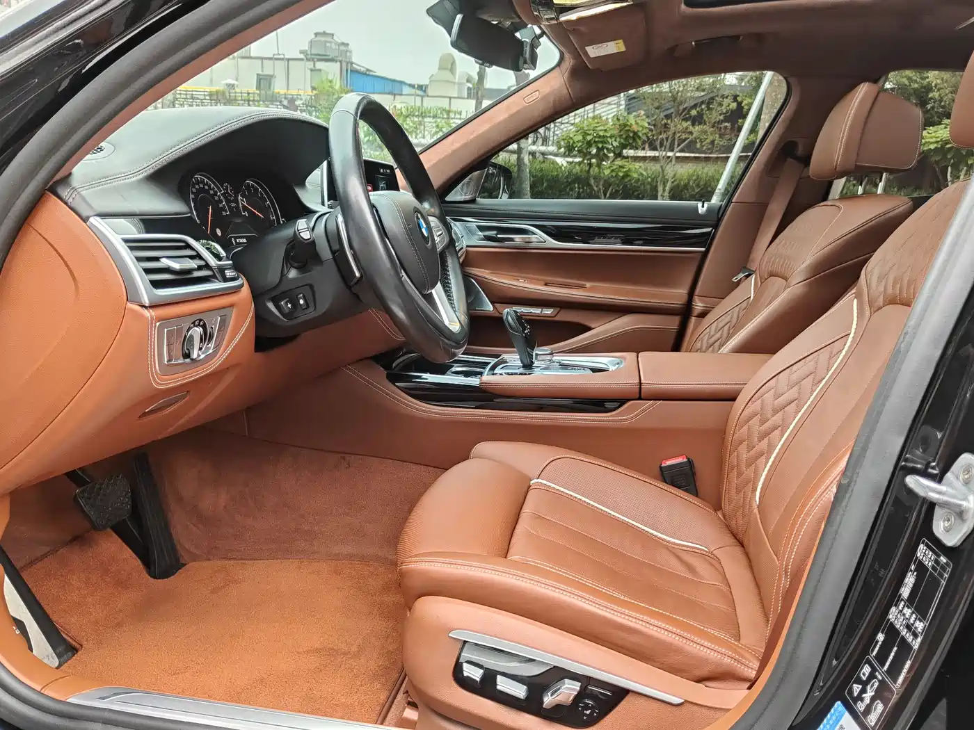 BMW 7 Series 2018 750Li xDrive M Sport Package фото 8