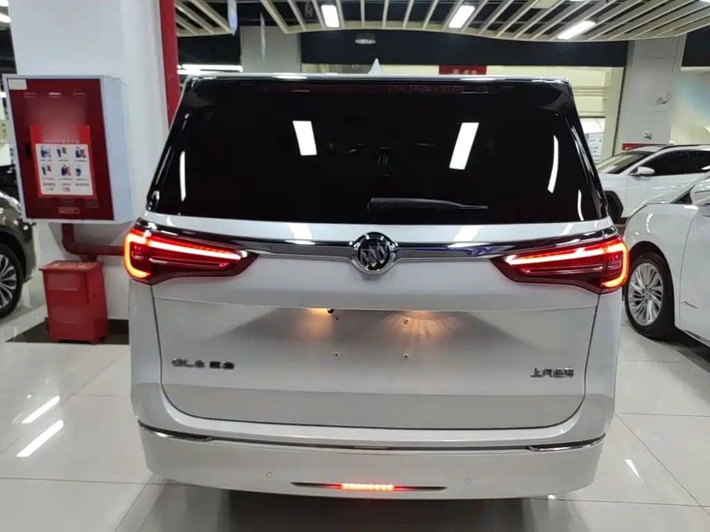 BUICK GL8
