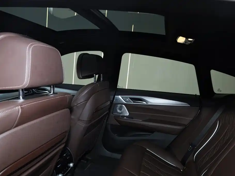 BMW 6 Series GT 2019 630i M Sport Grand Tourer Edition фото 26