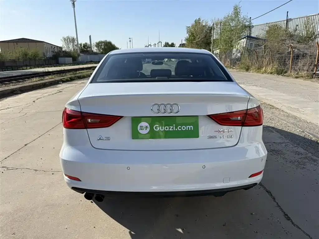 Audi A3 2015 Limousine 35 TFSI Millionth Anniversary Comfort Enjoyment Type фото 3