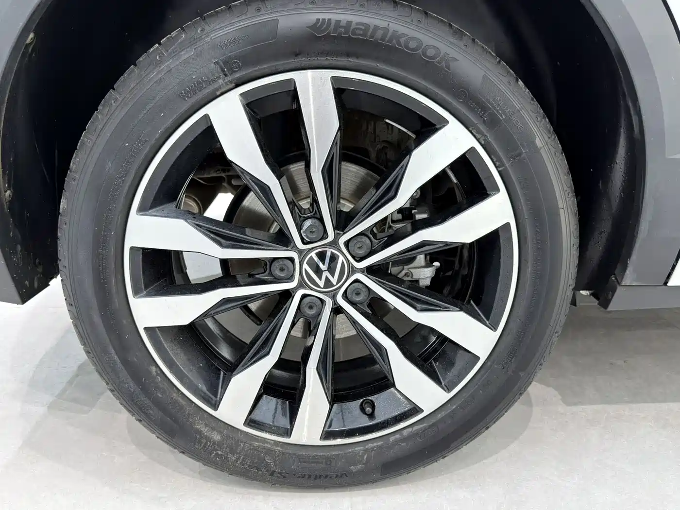 VOLKSWAGEN T ROC EXPLORING SONGS