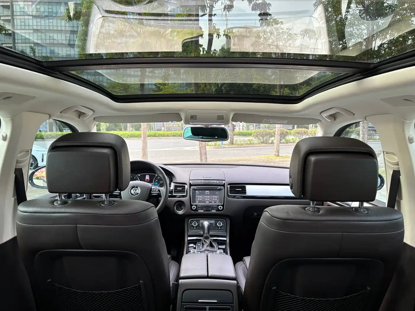 Volkswagen Touareg 2017 3.0TSI Explorer Edition фото 23