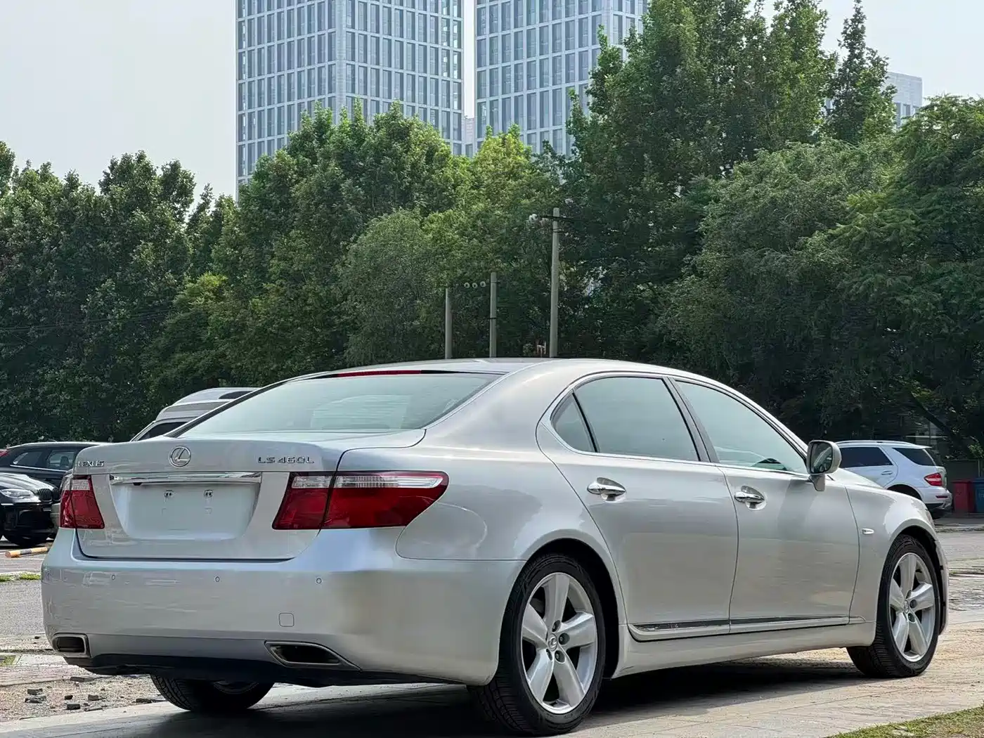 Lexus LS 2006 460L Premium Edition фото 4
