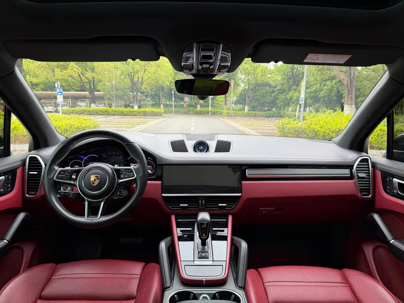 Porsche Cayenne New Energy 2022 Cayenne E-Hybrid 2.0T Platinum Edition фото 8