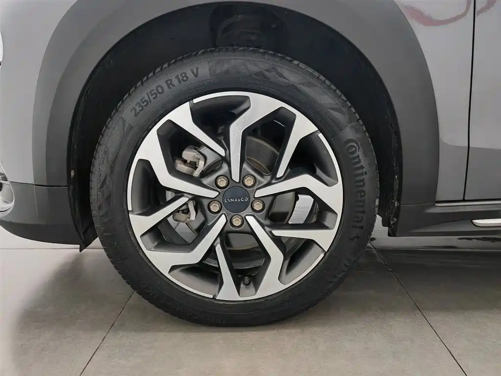 Lynk & Co 02 2019 High Performance 2.0T Automatic 2WD Power Edition China VI фото 17