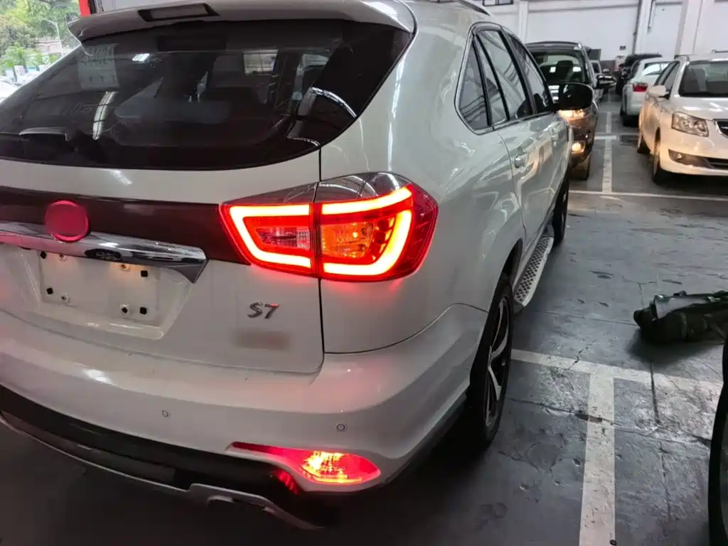 BYD S7 2016 2015 2.0T Upgrade Automatic Flagship