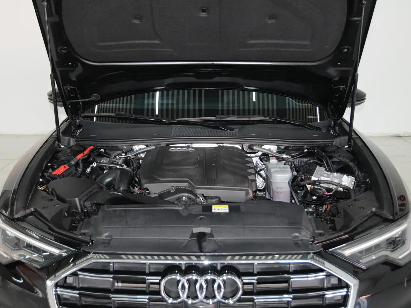 Audi A6L 2024 45 TFSI Premium Dynamic фото 6