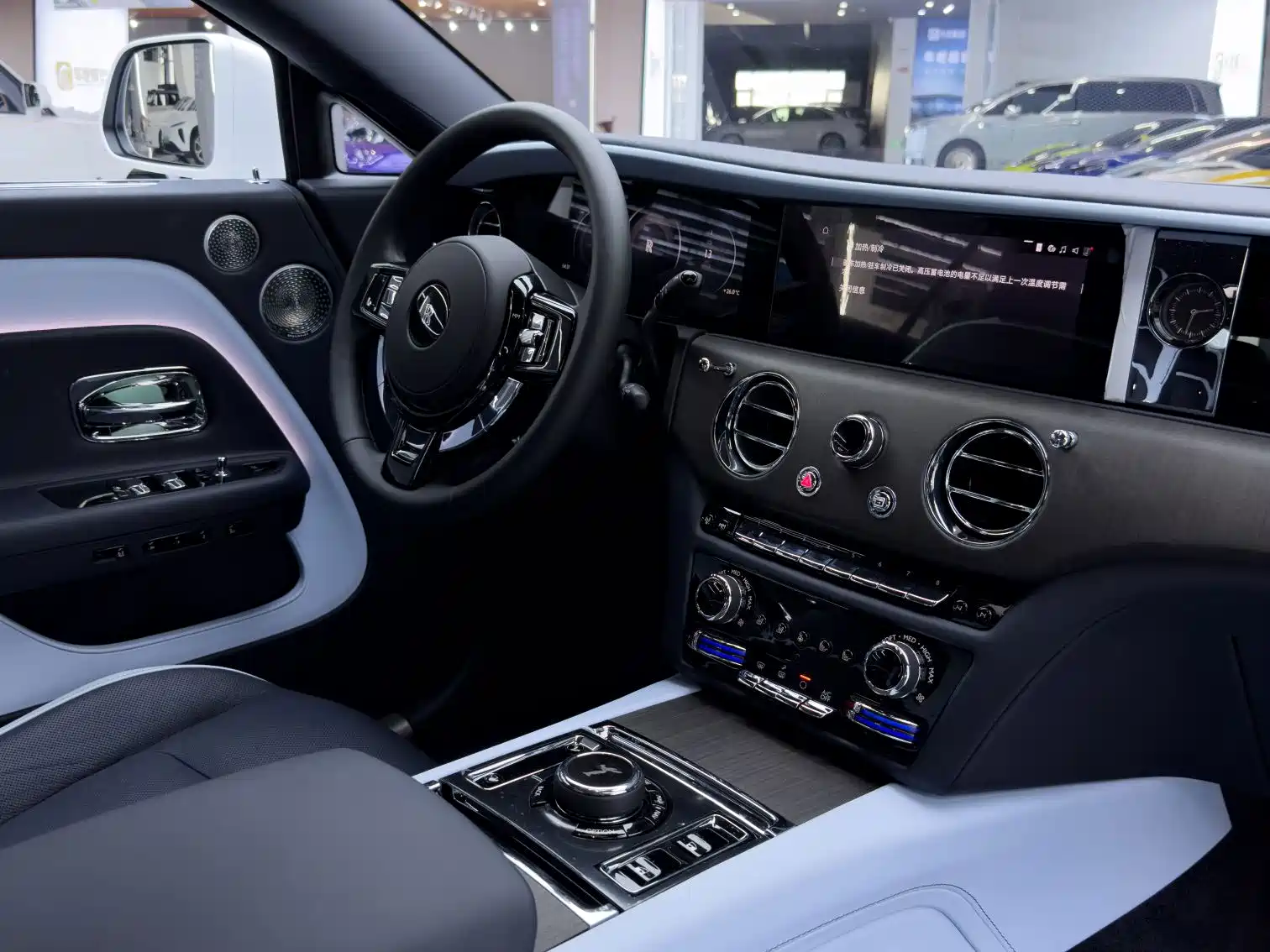 Photo 17 - Rolls-Royce Spectre