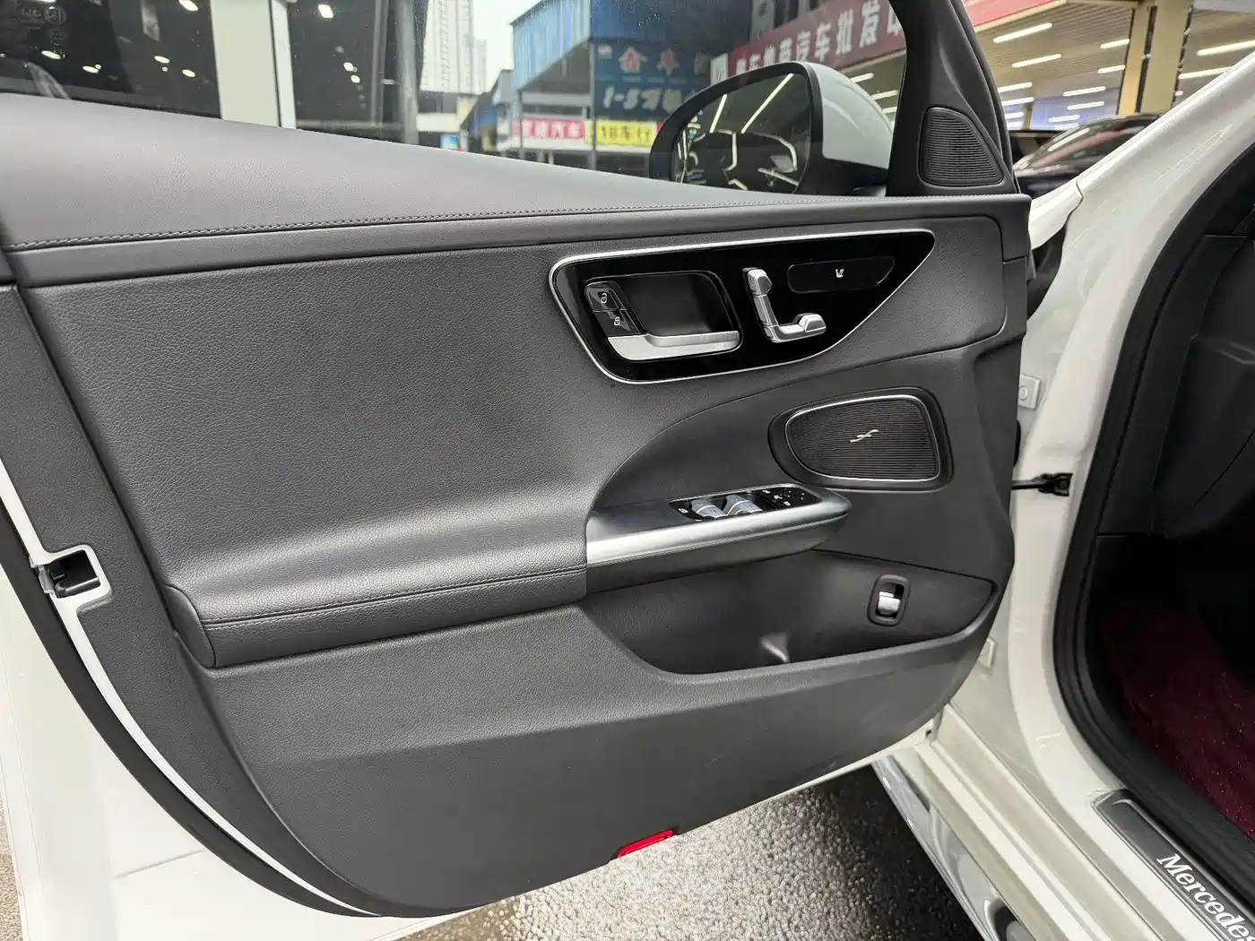 Mercedes-Benz C-Class 2023 Facelift C 260 L Sport Edition фото 6
