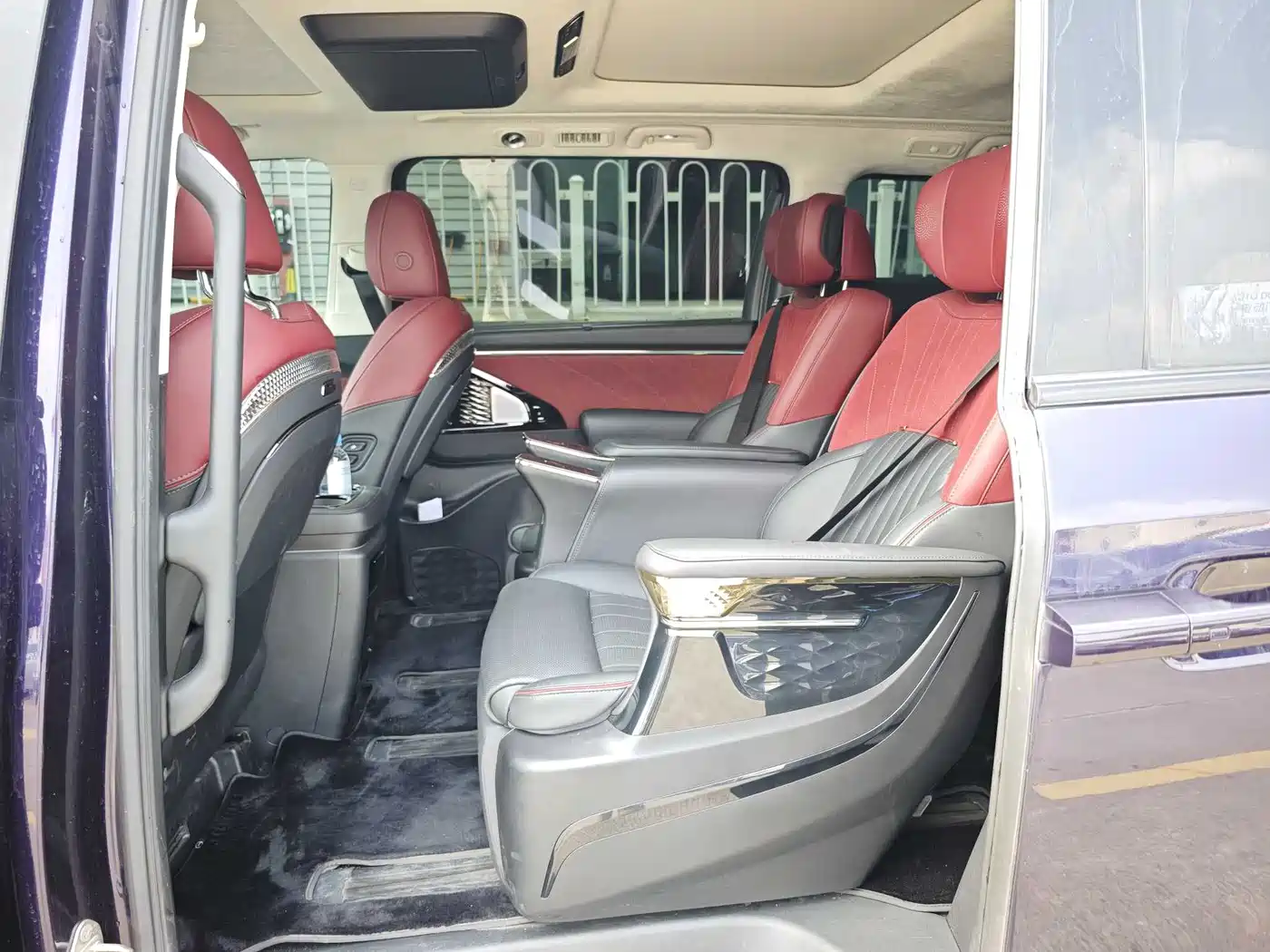 GAC Trumpchi Trumpchi E9 2023 E9 MAX фото 16
