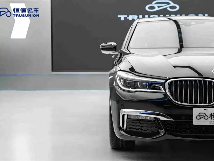 BMW 7 Series 2018 740Li xDrive Premium Type M Sport Package фото 8