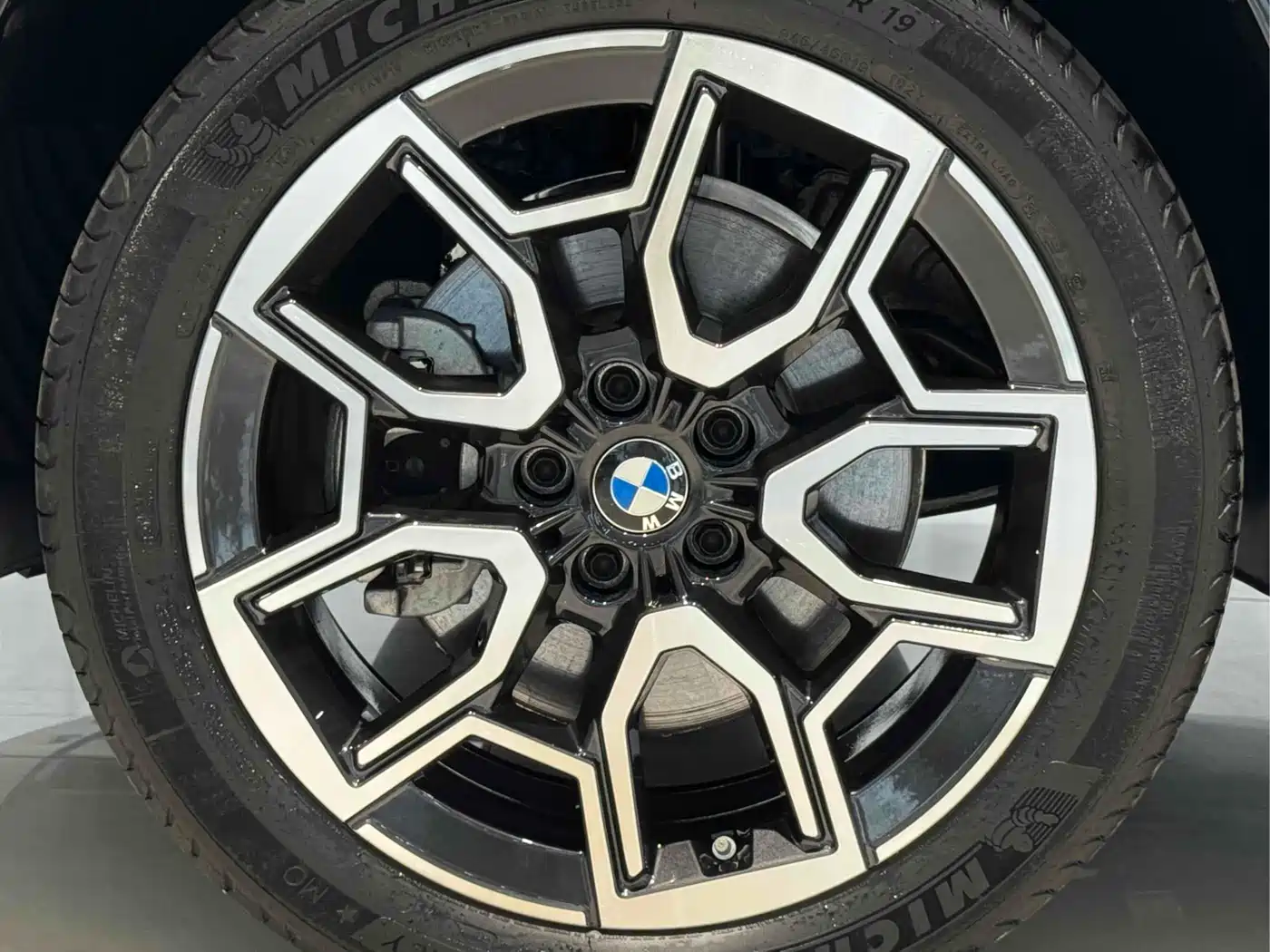 BMW X1 2024 sDrive25Li M Sport Package фото 18