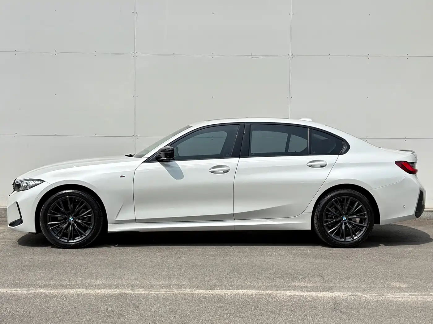BMW 3 Series 2024 325Li M Sport Shadowline Package фото 5