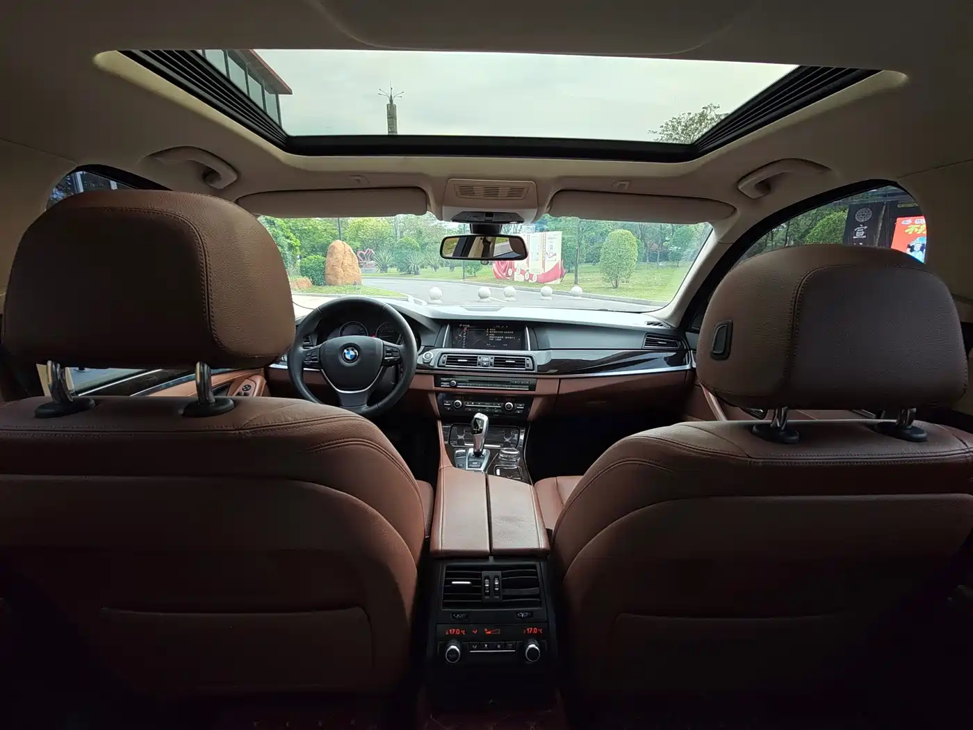 BMW 5 Series 2014 528Li Leading Edition фото 20