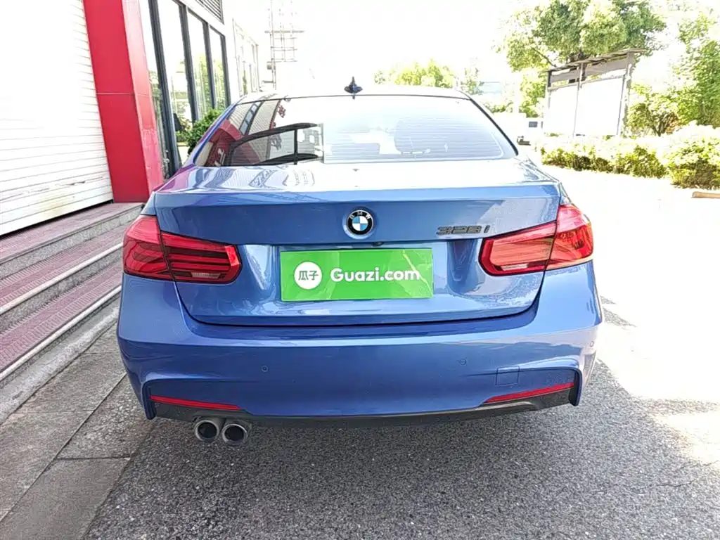 BMW 3 Series 2019 320i M Sport Package фото 6