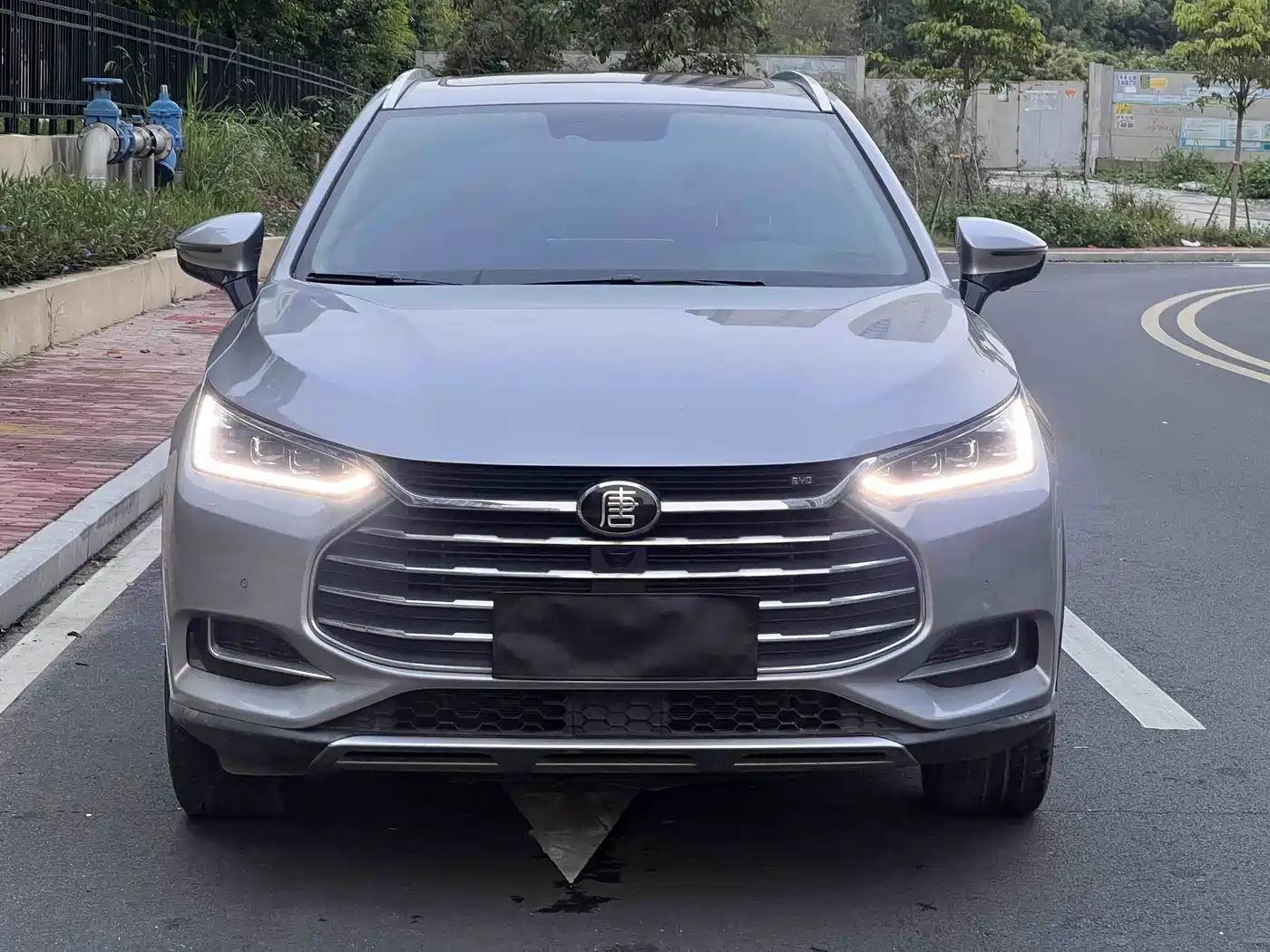 BYD TANG