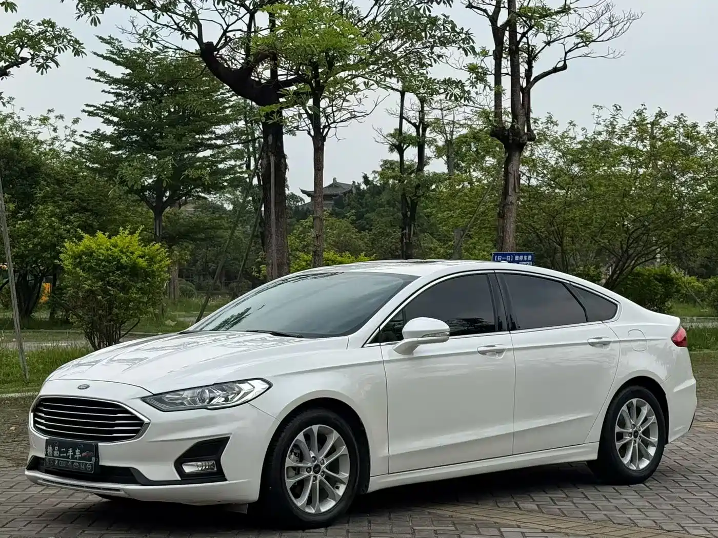 FORD MONDEO