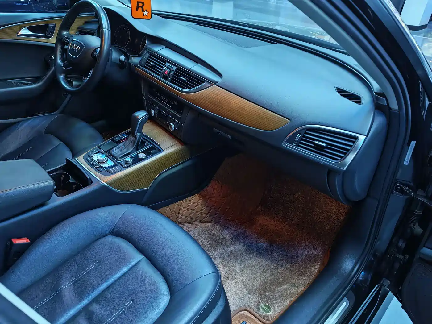 Audi A6L 2018 30th Anniversary 30 FSI Style фото 17
