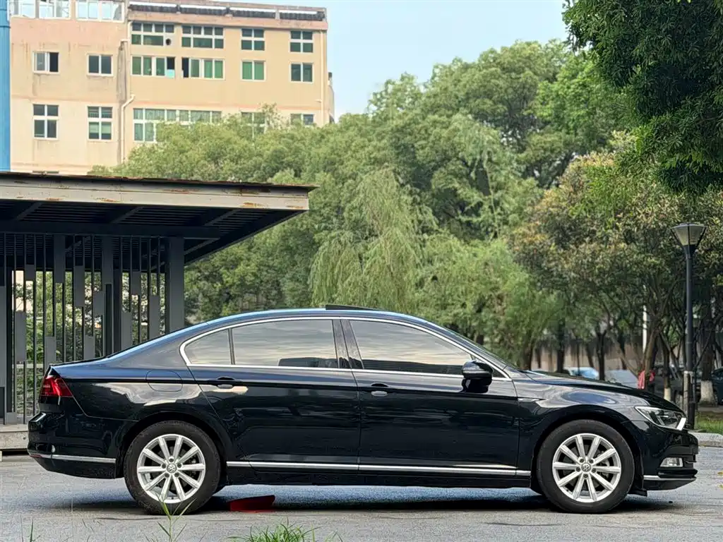 Volkswagen Magotan 2018 330TSI DSG Leading фото 7