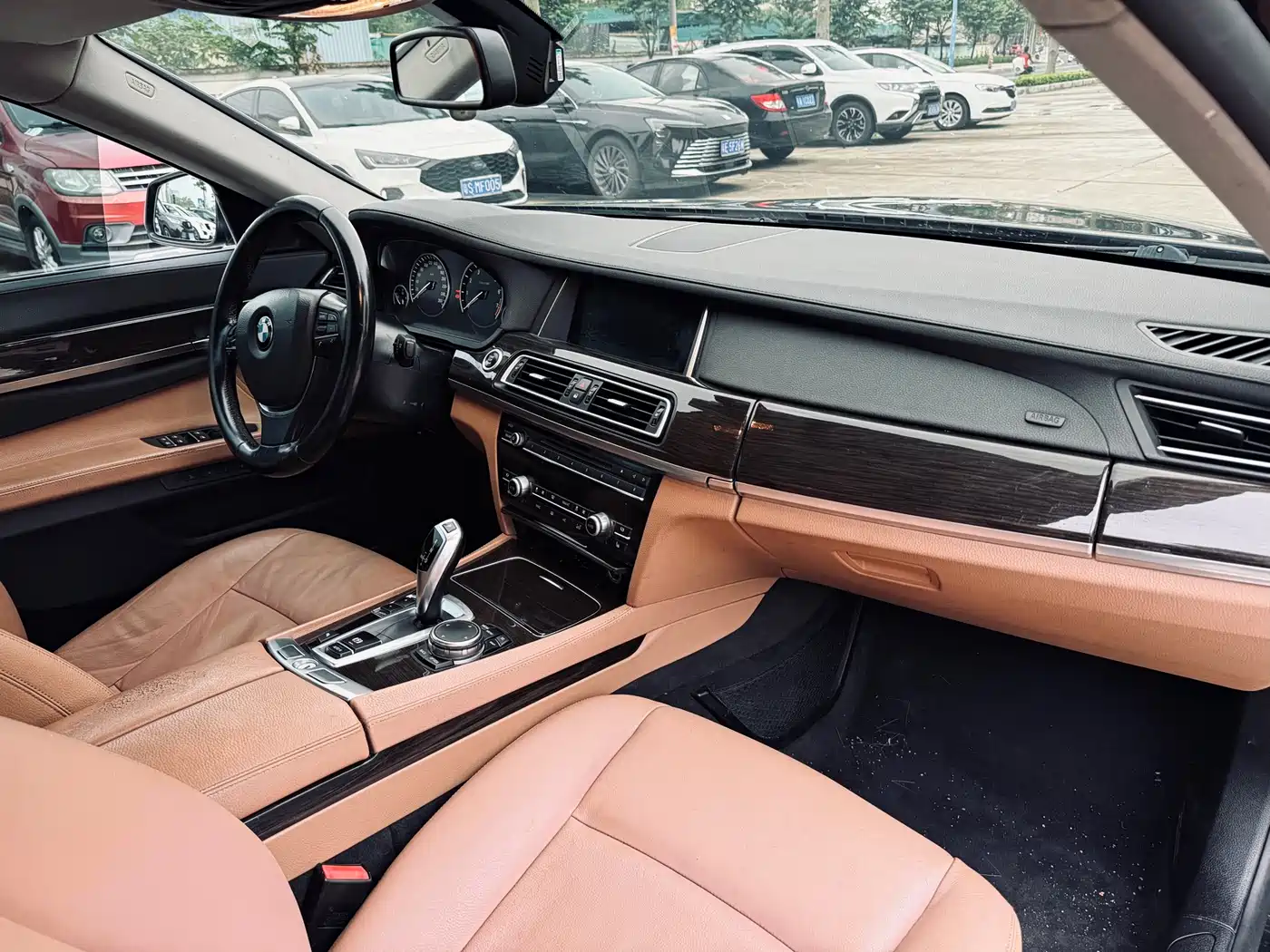 BMW 7 Series 2014 730Li Premium фото 28