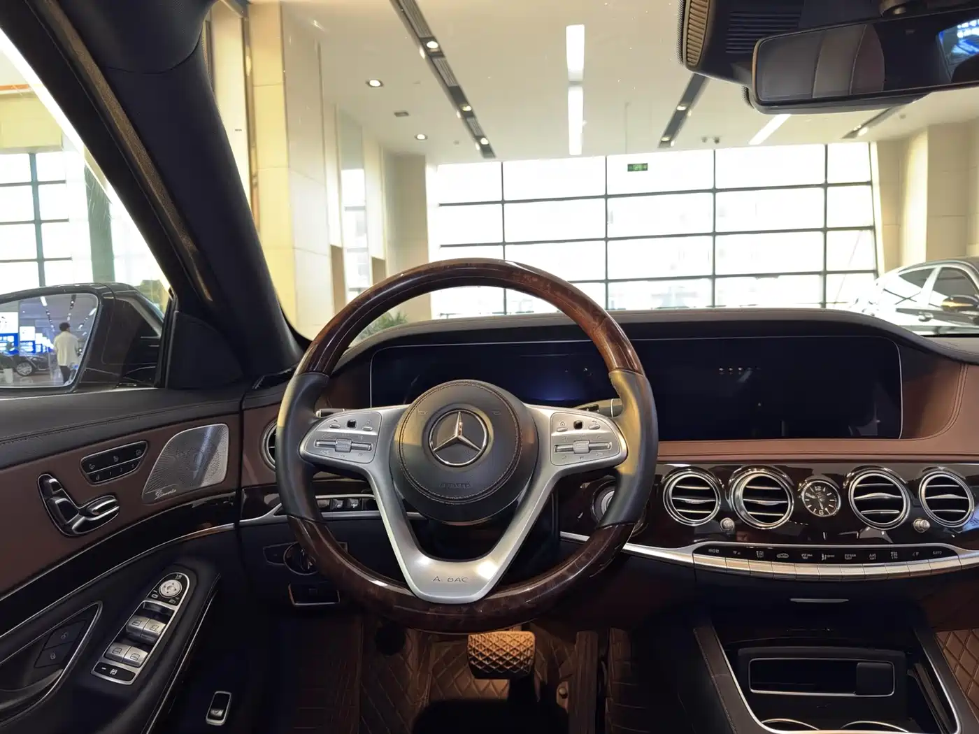 Mercedes-Benz Maybach S-Class 2019 S 450 4MATIC фото 12