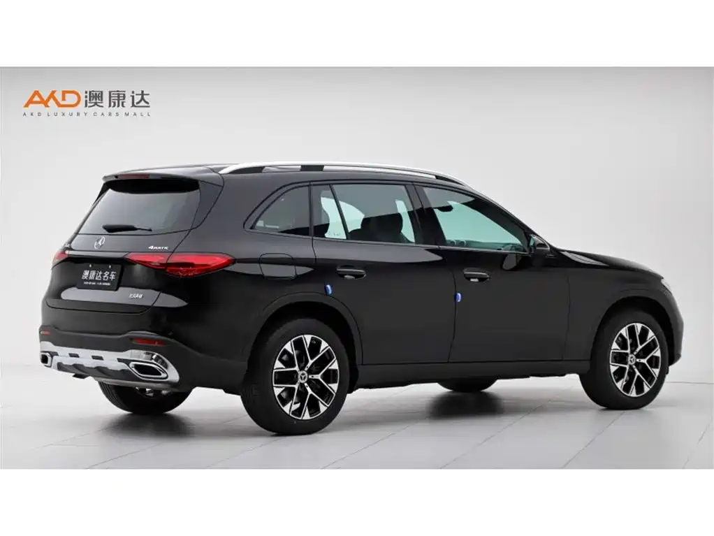 Mercedes-Benz GLC 2023 GLC 260 L 4MATIC Sport 5-seater фото 3