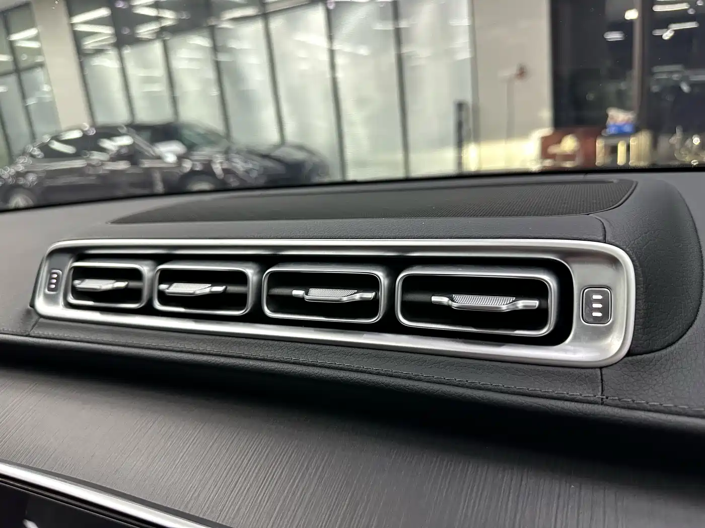 Mercedes-Benz S-Class 2024 S 400 L Business Edition фото 27