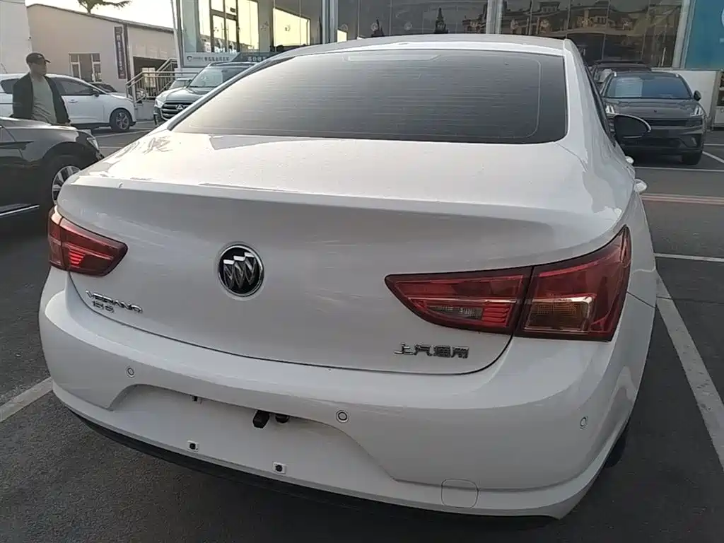Buick Verano 2018 Sedan 15S Automatic Progressive фото 6