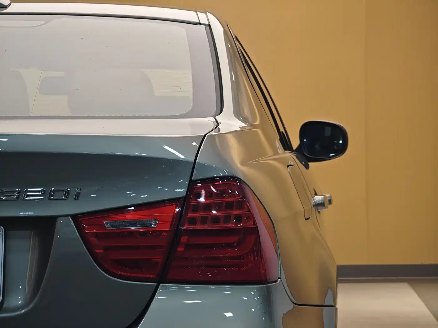 BMW 3 Series 2011 320i Fashion фото 26