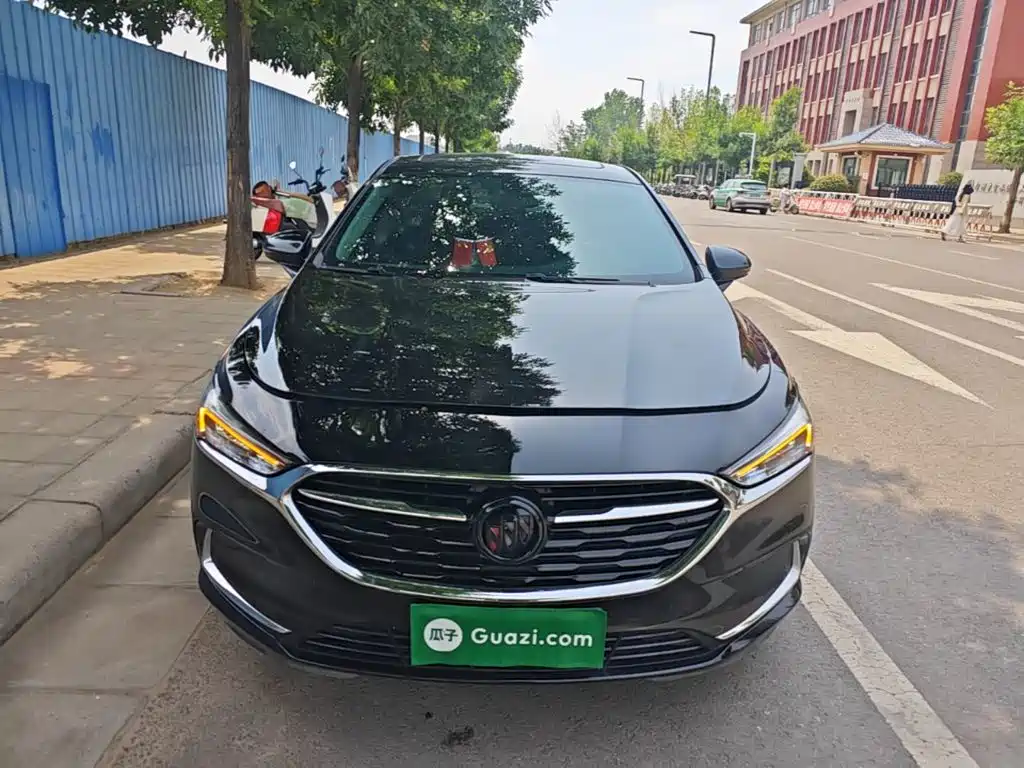 BUICK LACROSSE