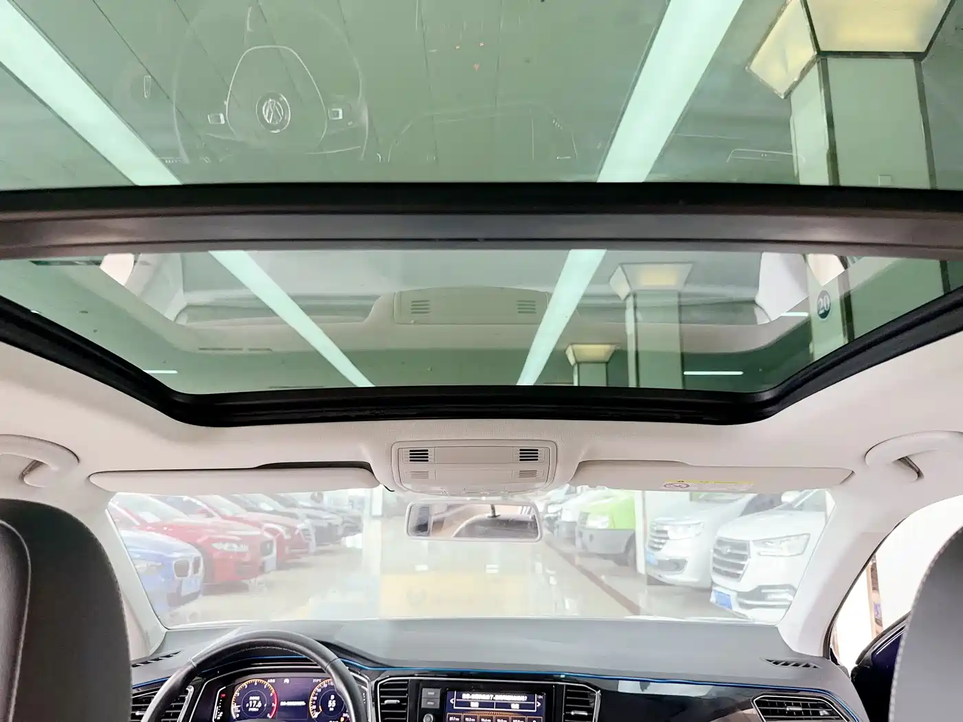 Volkswagen T-ROC 2020 280TSI DSG 2WD Comfort фото 15