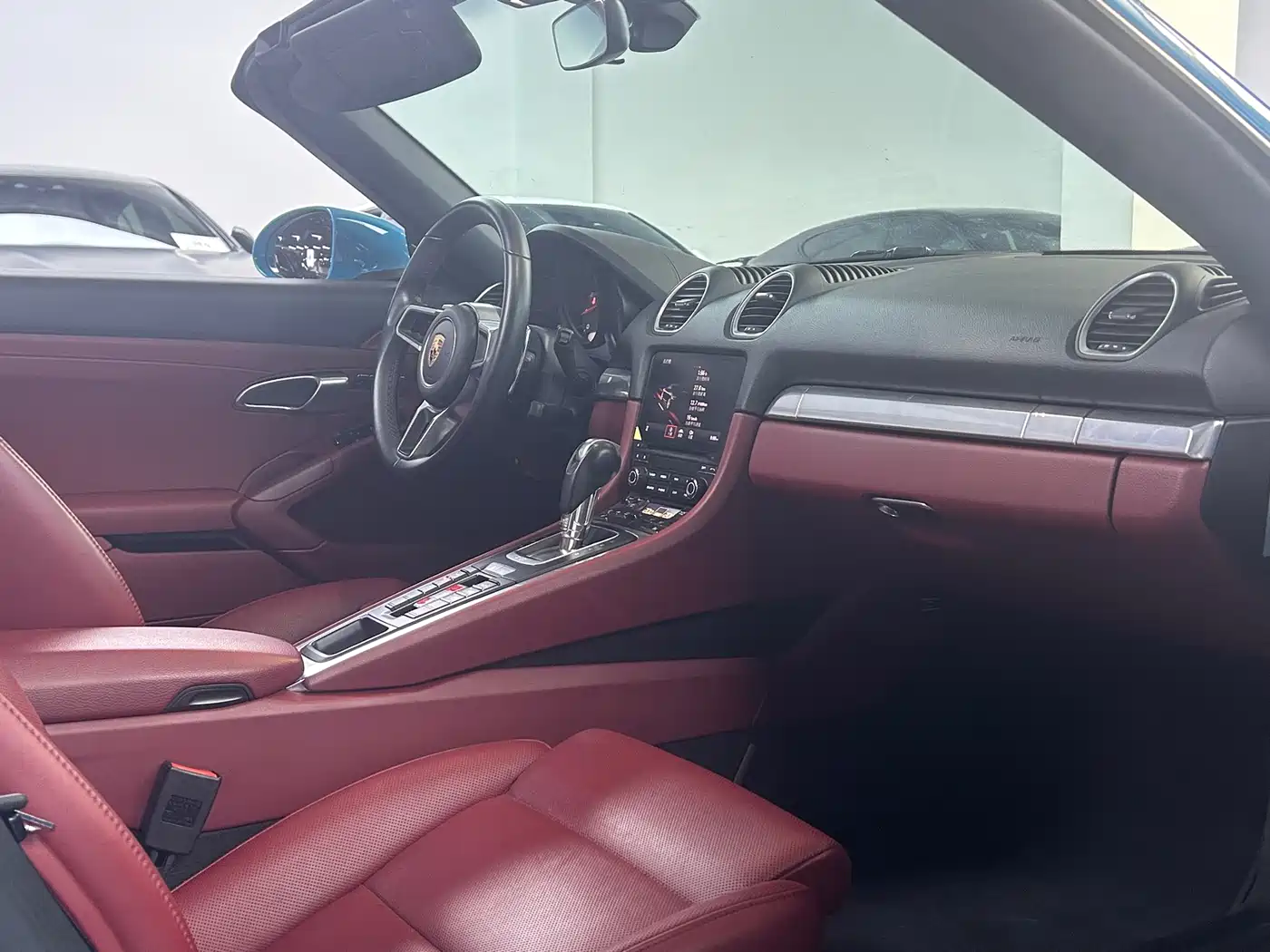 Porsche 718 2018 Boxster 2.0T фото 6