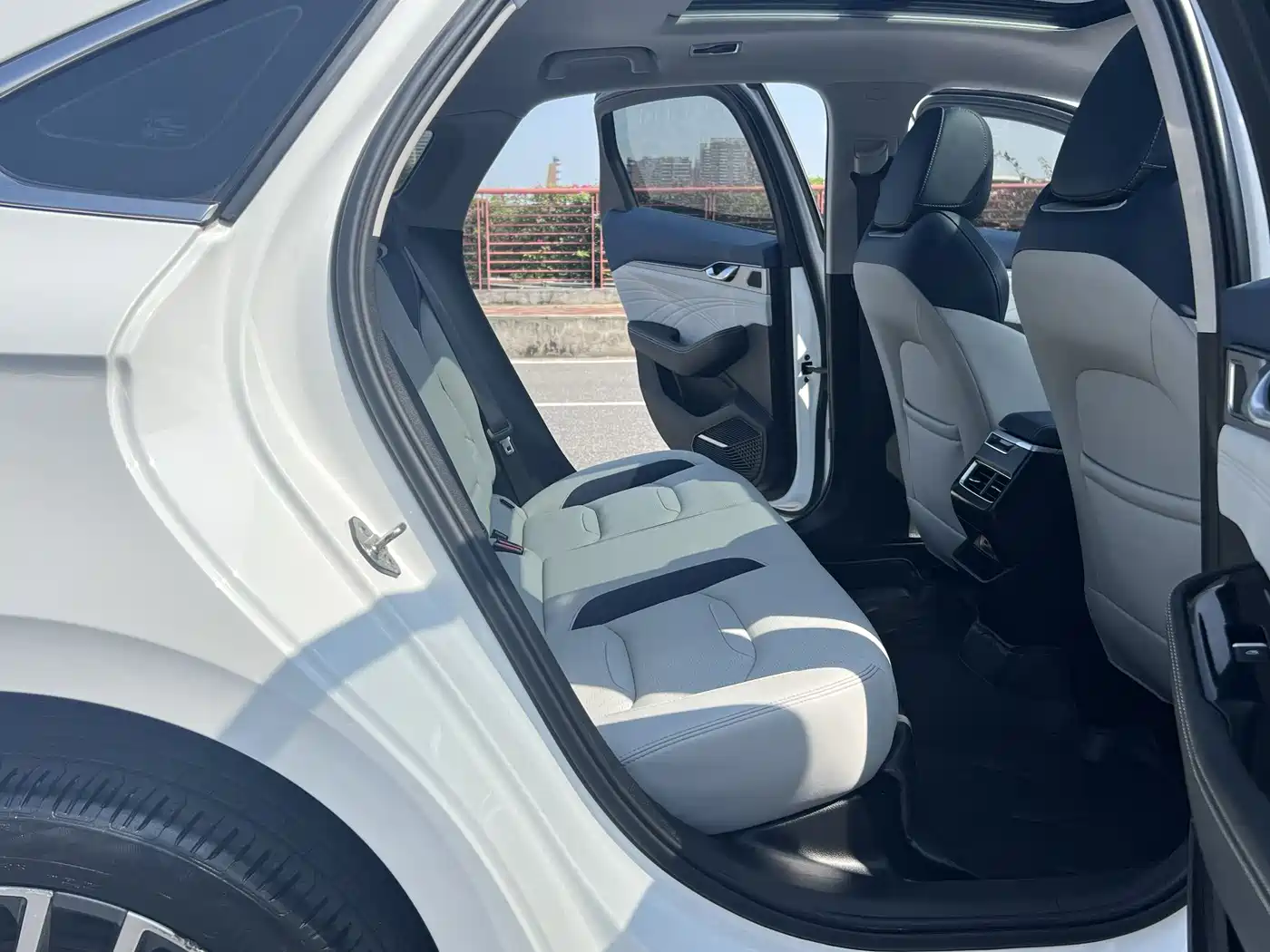 GEELY XINGRUI