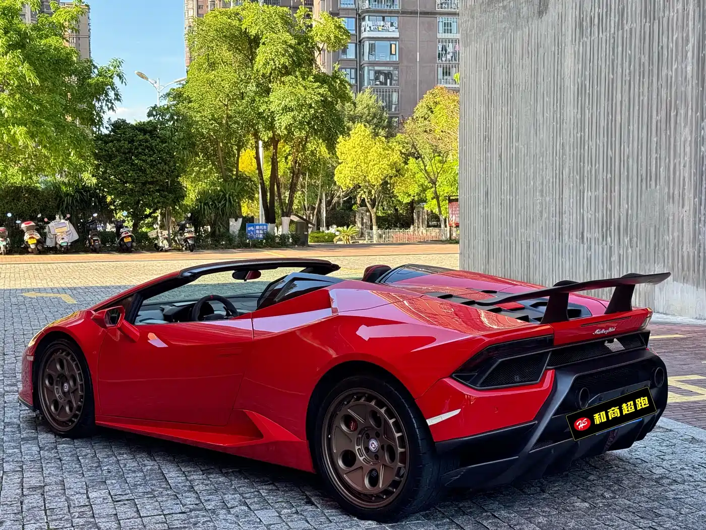 Lamborghini Huracán 2017 Huracán RWD Spyder фото 7
