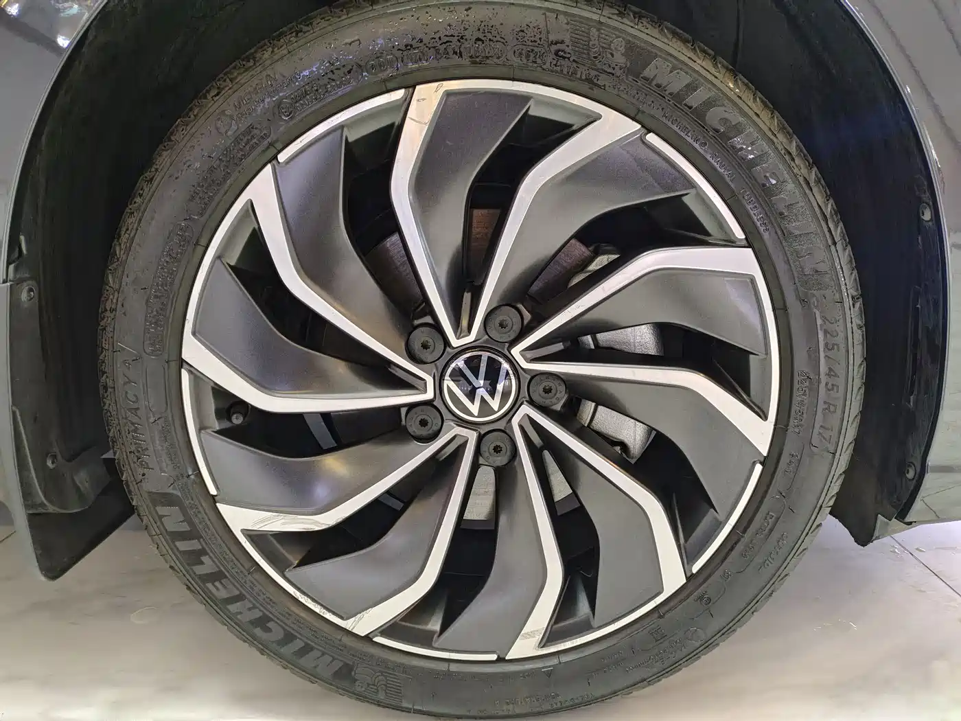 Volkswagen Golf 2023 Facelift 280TSI DSG Pro фото 20