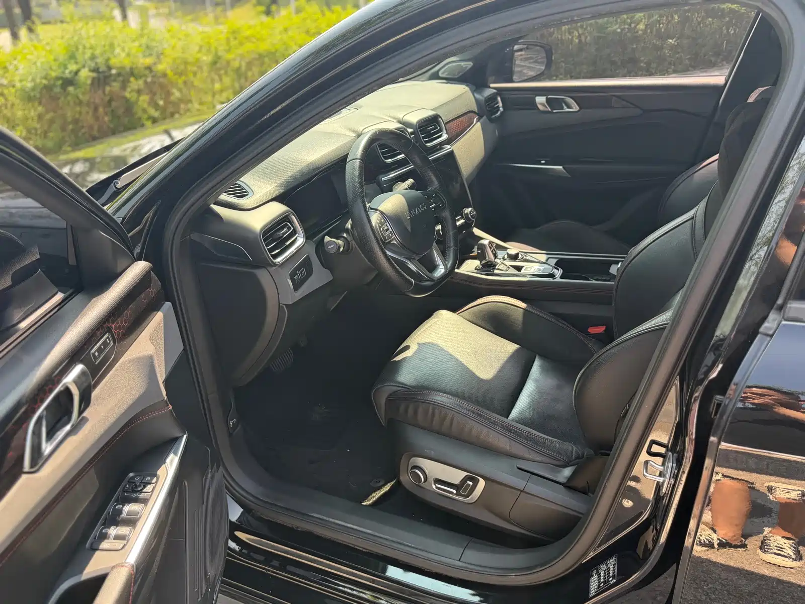 Фото 9 - Lynk & Co 03
