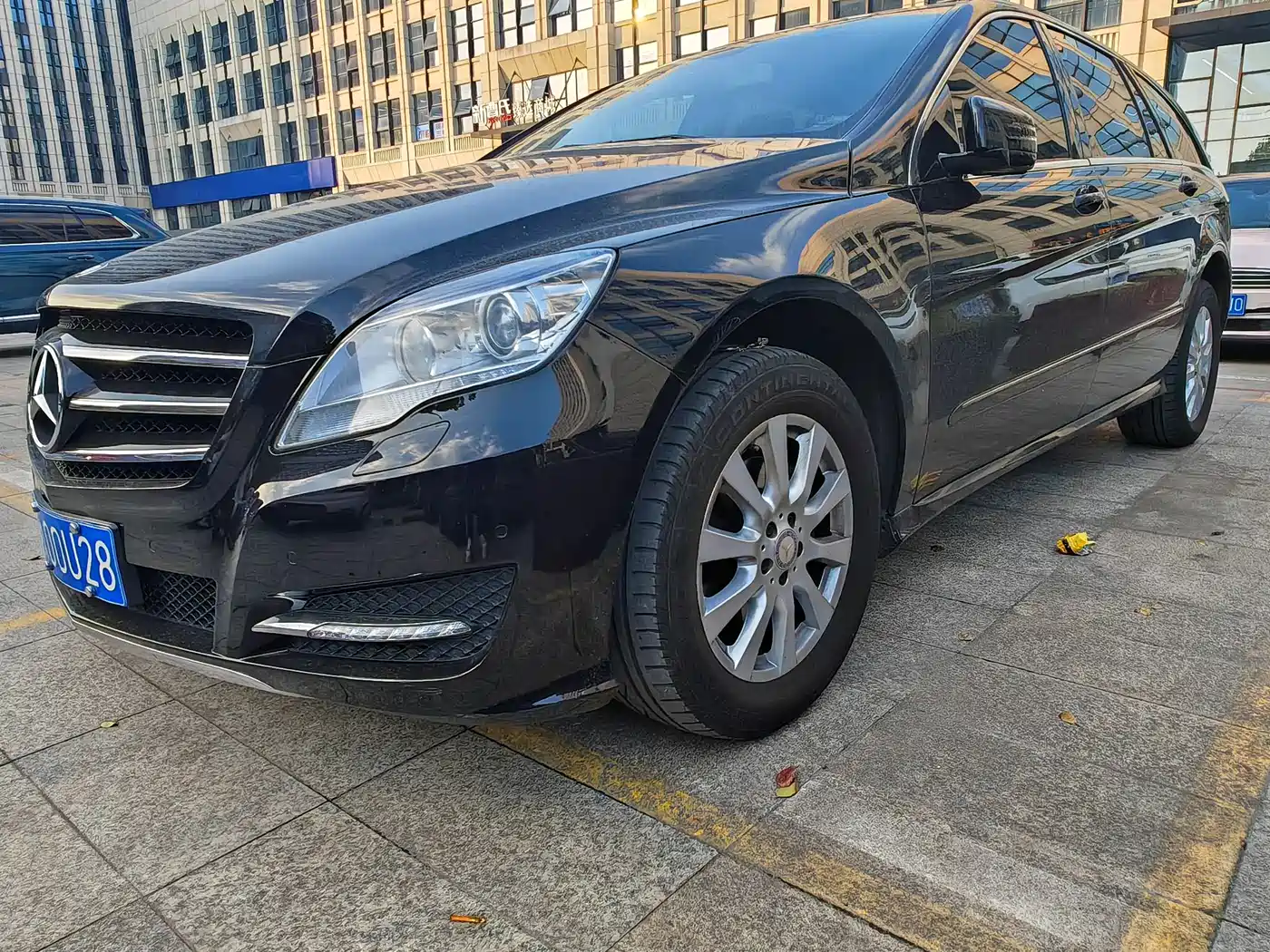 Mercedes-Benz R-Class 2017 R 320 4MATIC Business Collector's Edition
