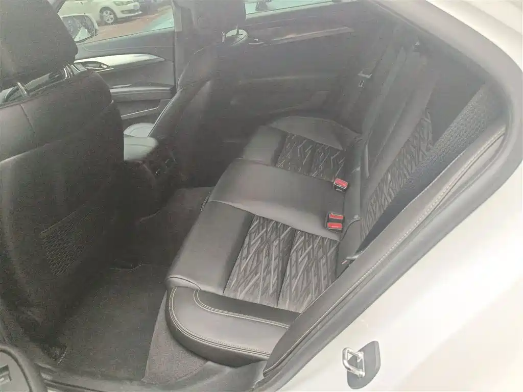 Cadillac ATS-L 2017 28T Technology фото 13