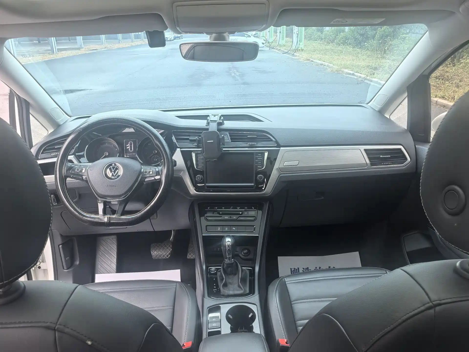 Фото 13 - Volkswagen Touran