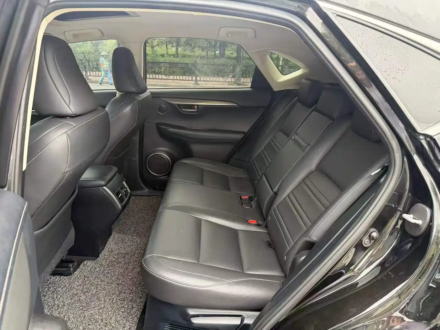 Lexus NX 2015 200t AWD F Sport фото 7