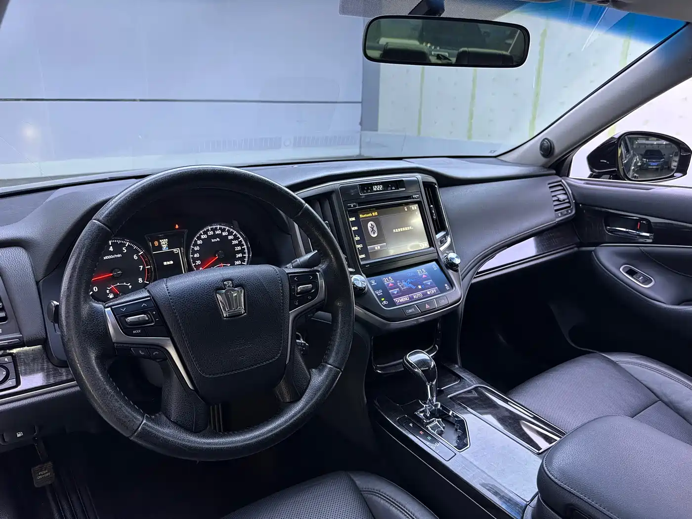 Toyota Crown 2015 2.0T Fashion фото 9