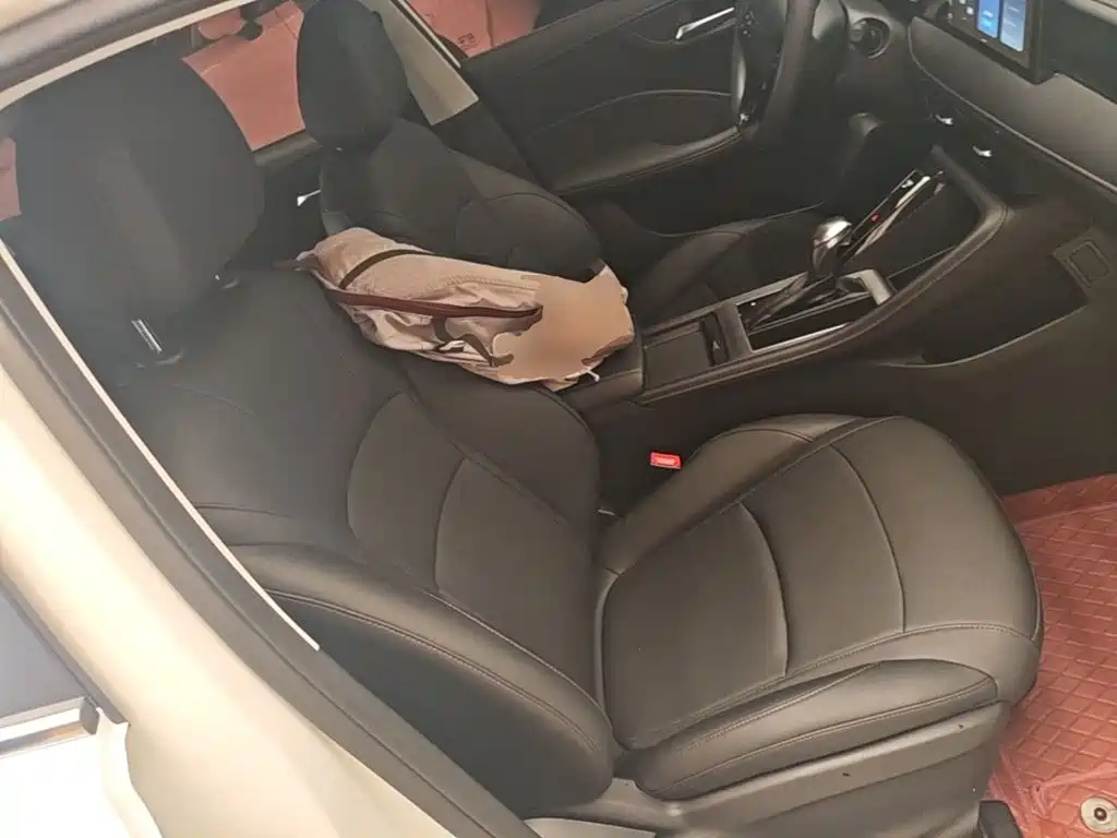 Roewe i5 2025 2023 1.5L CVT Luxury Edition