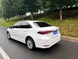 Photo 5 - Toyota Corolla