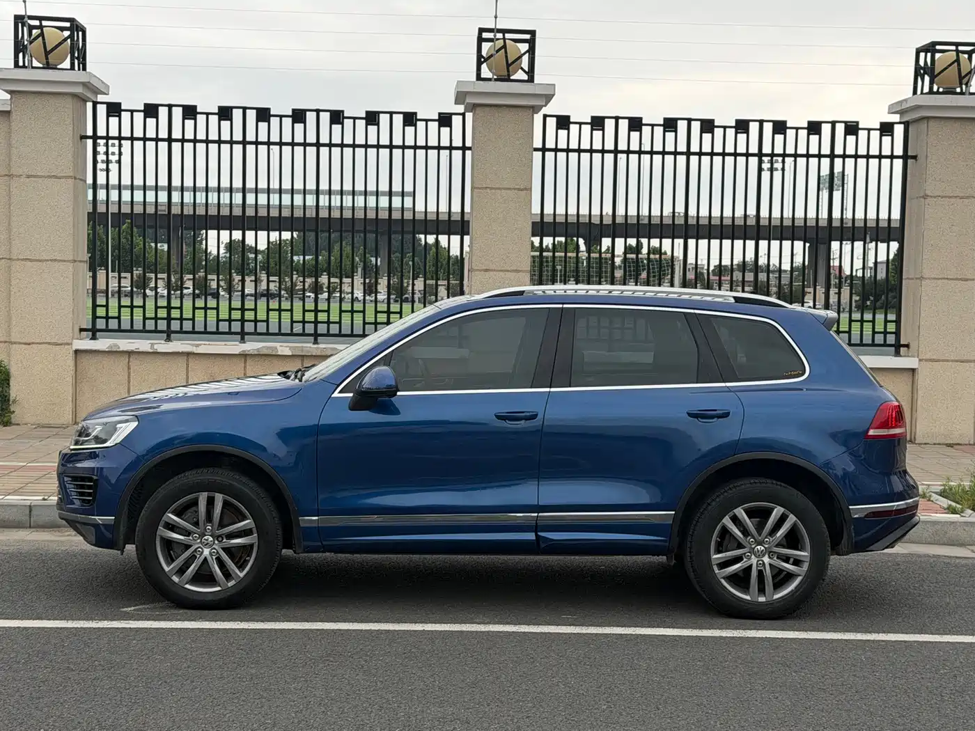 Фото 4 - Volkswagen Touareg