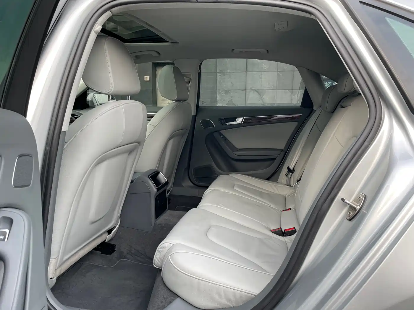 Audi A4L 2013 35 TFSI Automatic Comfort фото 7