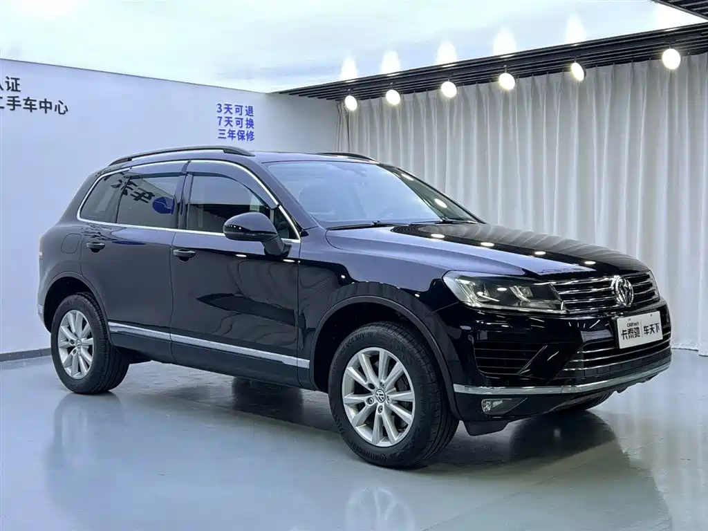 Volkswagen Touareg 2017 3.0TSI Explorer Edition фото 3