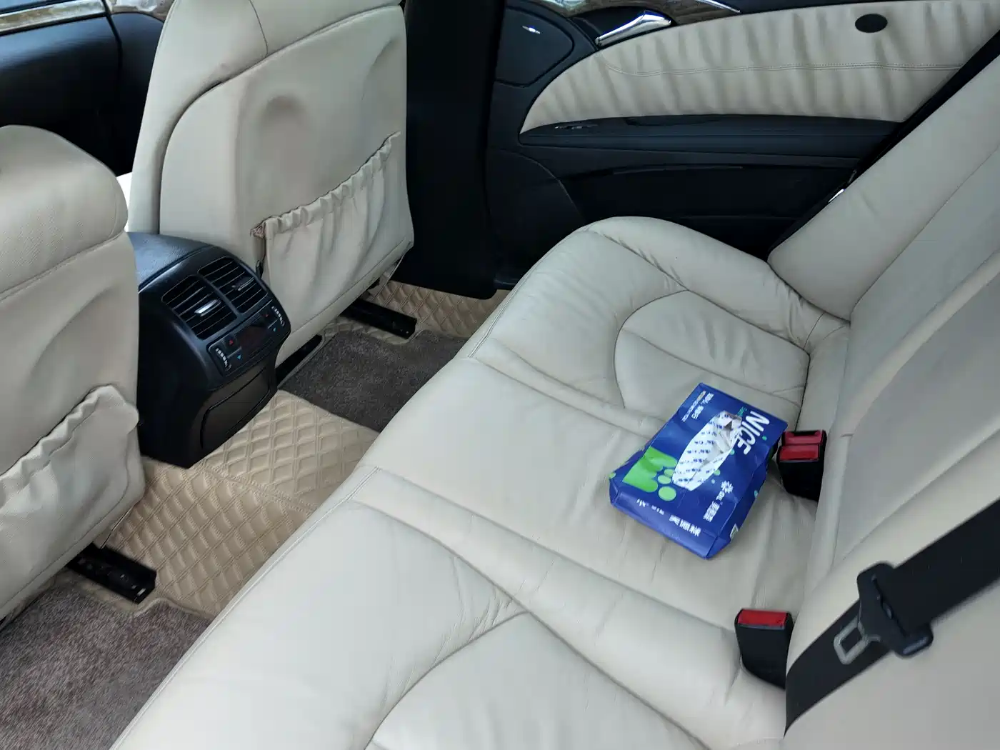 Mercedes-Benz E-Class 2008 Model E 280 Personality Sport Edition фото 38