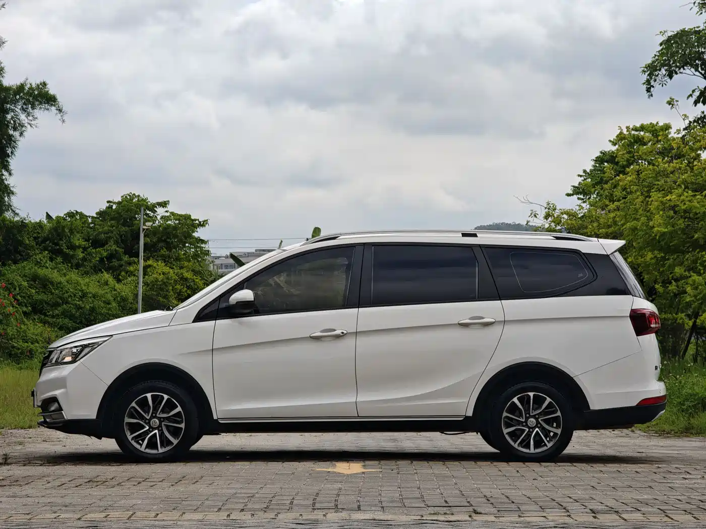 Baojun 730 2019 2019 1.5T CVT Fashion 7-Seater China V