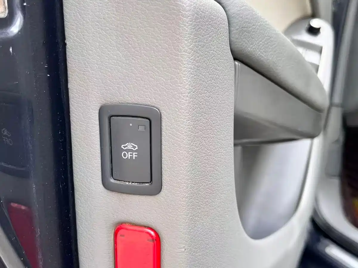 Фото 13 - Audi A4L